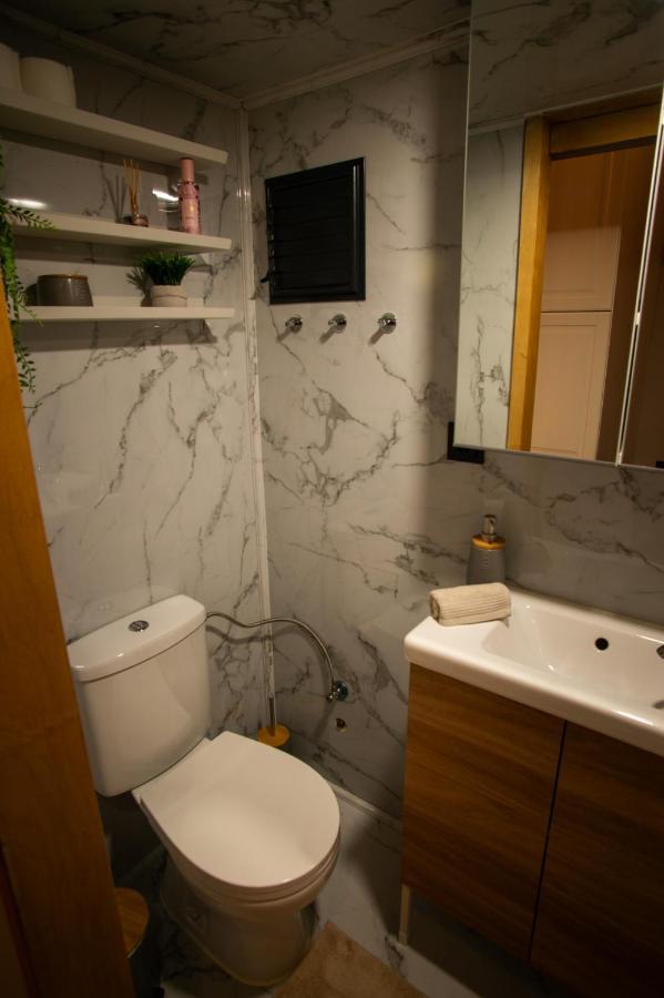 O Secret Normand Bed & Breakfast Saint-Michel-de-Montjoie Bagian luar foto